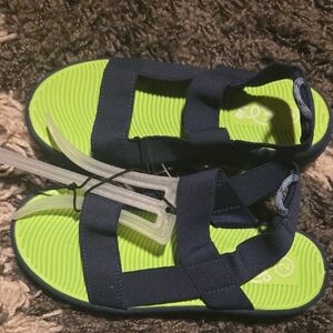 Art Class Navy and Lime Kids Sandals